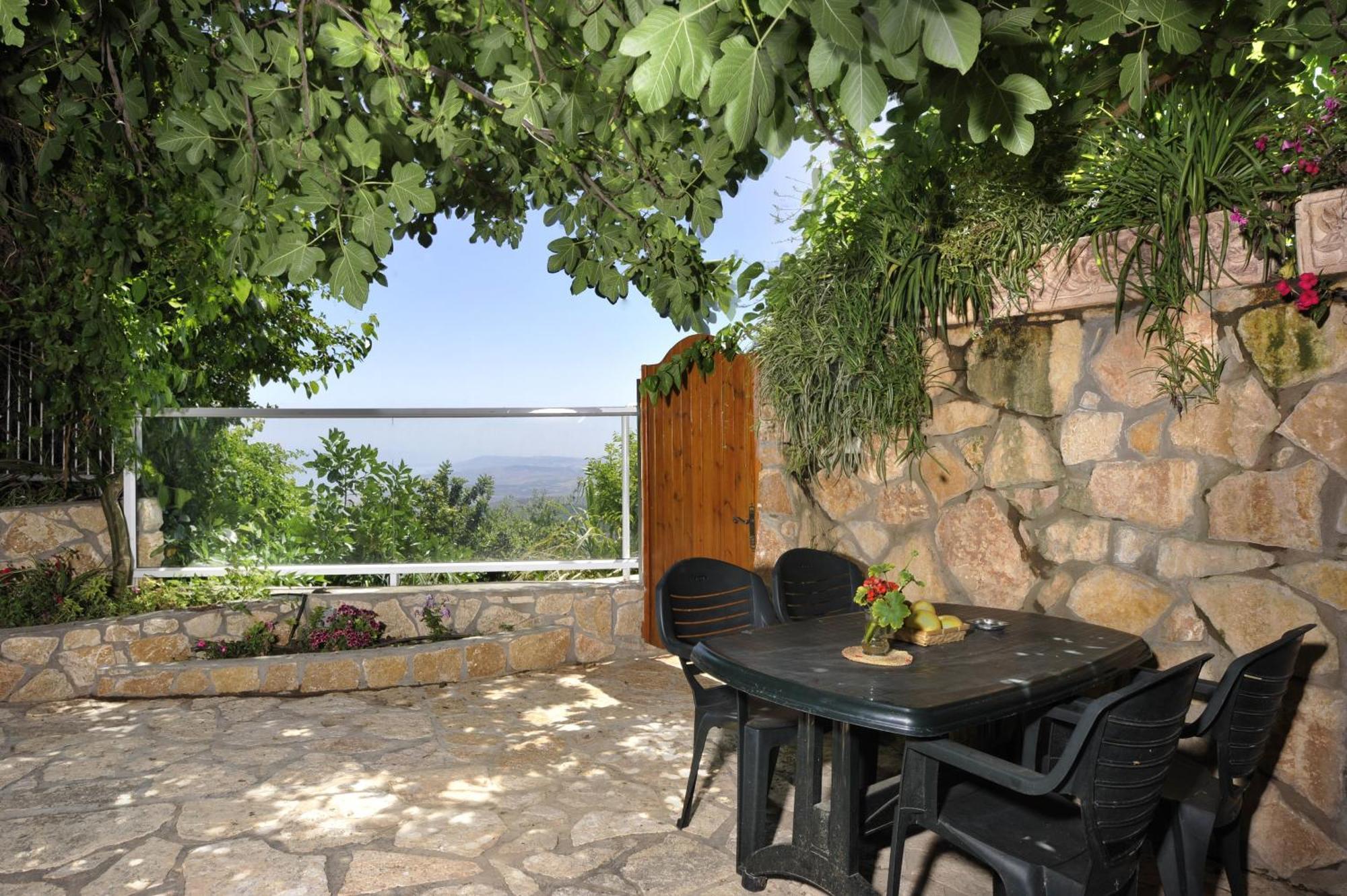 Ohn-Bar Guesthouse Amirim Exterior foto